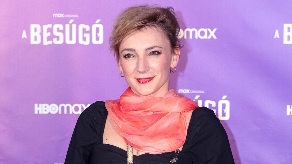 Borbély Alexandra egy Instagram trend apropójából osztotta meg kiskori fotóját