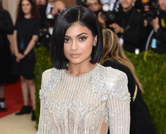 kylie jenner, smink nélkül, jenner, smink, sminkelés, instagram