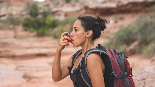 Hogyan lehet kibírni a nyári hőséget asztmával? Az orvos válaszol