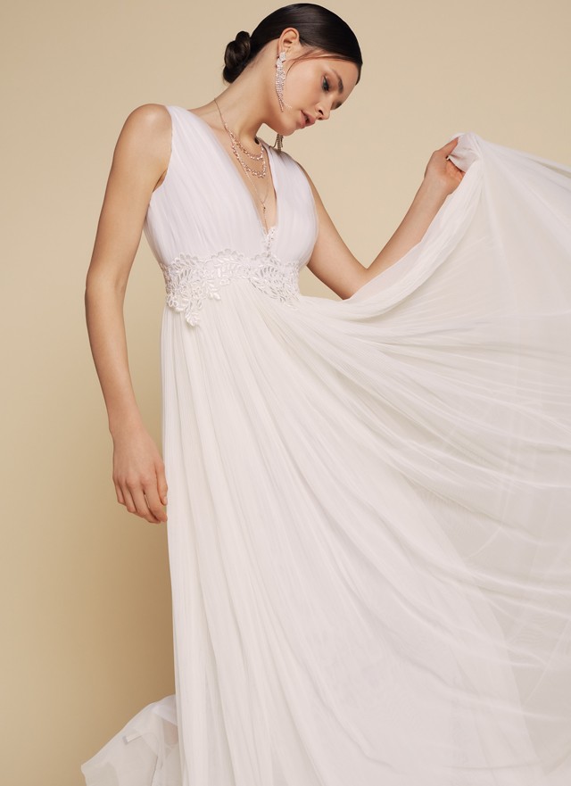 Menyasszonyok és koszorúslányok, figyelem! Itt a Mohito első esküvői ruha kollekciója!