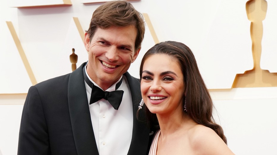 Eldobod az agyadat: Mila Kunis és Ashton Kutcher az Oscar-gála vörös szőnyegén!