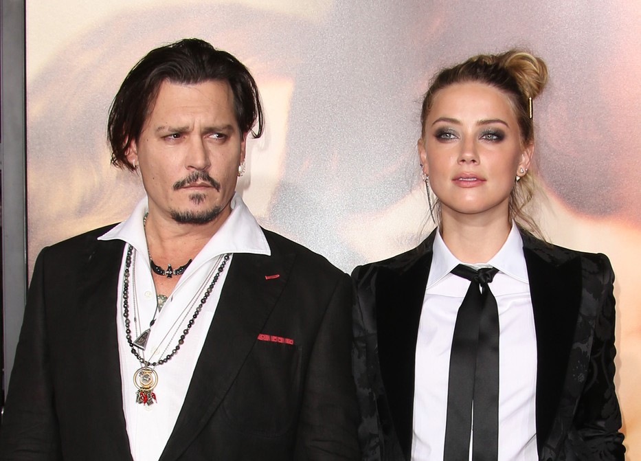 johnny depp, amber heard, válás, erőszak, bántalmazás, sms, stephen deuters, veri, verekedés, válóper