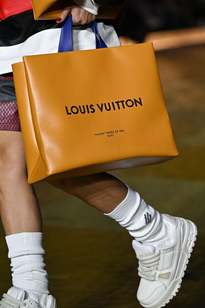 Louis Vuitton 2024 tavasz nyári férfi kollekció, melyet Pharell Williams jegyez