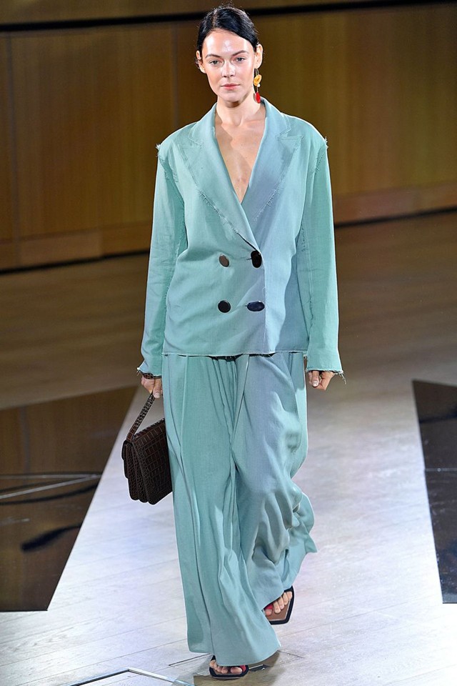 Ezért az új tervezőért van most oda mindenki a divatvilágban