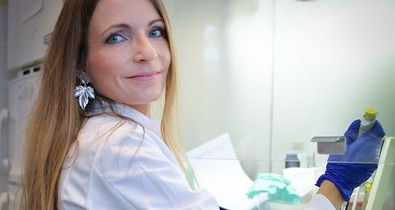 Ez a két magyar kutatónő nyerte a L`Oréal - UNESCO A nőkért és a tudományért díjait