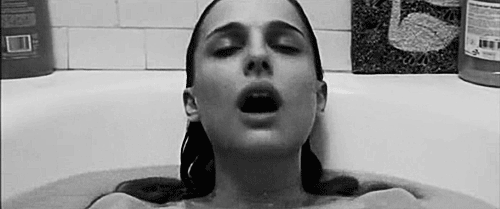 Egy tervező megalkotta az orális szex-bugyit, hogy soha többet ne jöhess zavarba