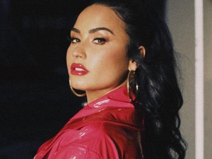 Demi Lovato többször nemi erőszak áldozata volt, így vesztette el szüzességét is