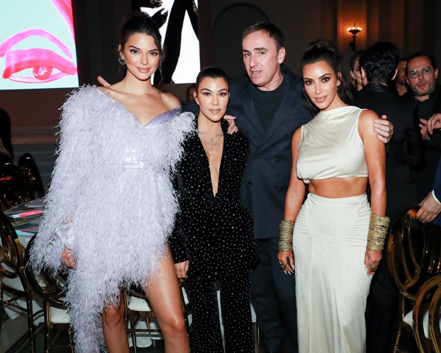 Hirtelen döntés: Raf Simons-t kirúgták a Calvin Klein vezetői pozíciójából