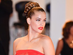 7 pillanat, amikor Palvin Barbara a legnagyobb sztárokat is túlragyogta a vörös szőnyegen