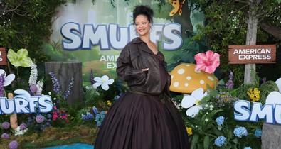 Megszületett Rihanna harmadik gyermeke, mesébe illő babafotóval jelentette be