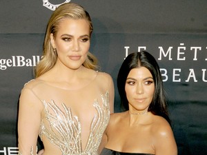 Két kép, 10 év különbség: a bizonyíték, hogy ma jobban néznek ki a Kardashian-lányok