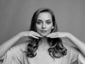 Az arcfiatalítás új fejezete: botox helyett arcjóga!