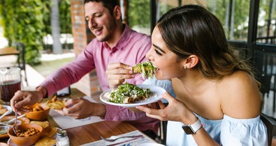 Friss kutatások bizonyítják, hogy megfelelő étkezéssel tényleg lassítható az öregedés