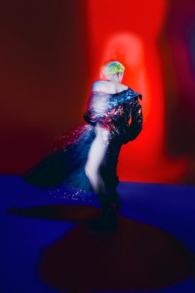 Flitteres köpeny (Márk sajátja) / Kiss Márk,  fekete hosszú bőrkesztyű: Kiss Márk, fekete lakkcsizma (Márk sajátja)