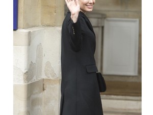 Angelina Jolie klasszikus eleganciája