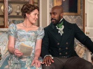 11 éve él boldog házasságban a Bridgerton Violetje, titokzatos férfi rabolta el a színésznő szívét