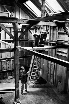 A birtokukon lévő régi pajtát is maguk renoválták