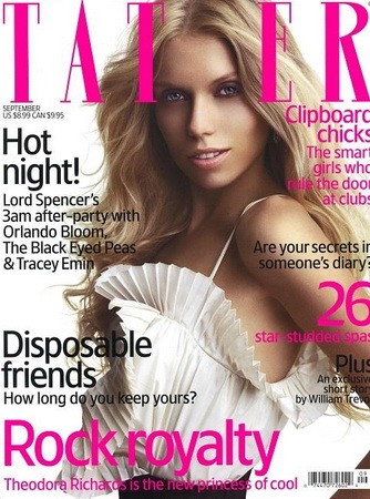 Keith Richards lányát, a modellként dolgozó Theodorát tavaly tartóztattákle marihuána birtoklása miatt. A lány - aki már a Burberry és a Tommy Hilfiger divatházaknak is modellkedett – épp egy épület falára firkált a Sohóban, mikor elkapták a rendőrök.