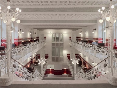 Miniszabira van szükséged? Ebédelj ebben a budapesti luxusszállodában!