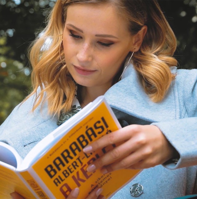 Legyél elegáns és szexi hideg időben is! Élénkzöld színek és Praisley-minta alkotja az Orsay Urban Chic kollekcióját - Videó!