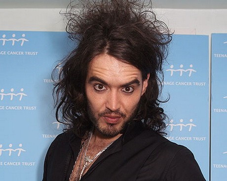 Russell Brand mindent bevállal, és Katynek ez tetszik!