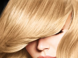 Legyél Te az új Syoss Gloss Sensation arca!