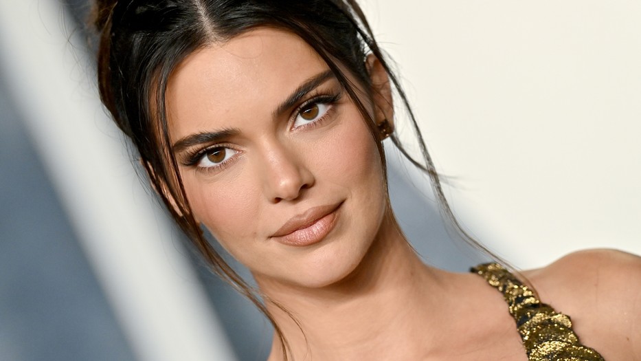 Egyszerűen imádjuk Kendall Jenner extrém divatpillanatait