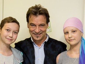 Új frizurát, hajápoló termékeket kapsz és egyúttal jótékony célokat támogatsz!