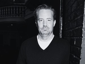 Szívszorító története van a dalnak, ami Matthew Perry temetése alatt szólt
