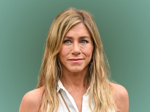 Jennifer Aniston és párja szerelmesebbek, mint valaha - fotók