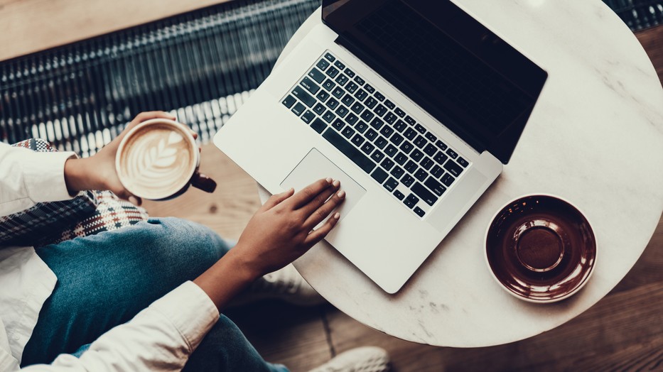 Munka vs magánélet: Mennyi időnk is van pontosan és mire érdemes azt fordítani?