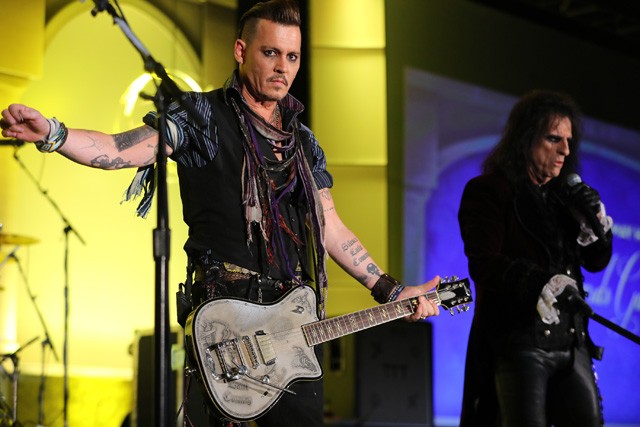 Johnny Depp és Alice Cooper