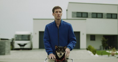 Klippremier: Fehér Balázs új dalát egész nyáron dúdolni fogod