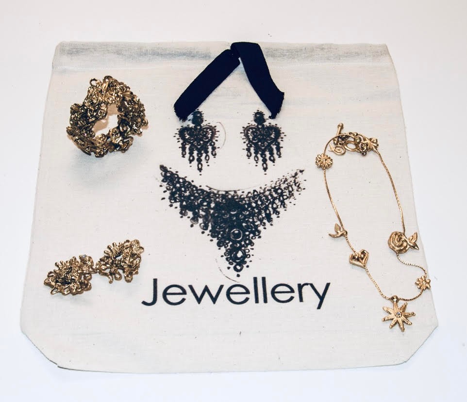 Rendszerető zsákok, melyek monogrammal ellátva is rendelhetők