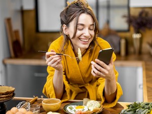 6 étel, amitől tudományosan bebizonyították, hogy jobb kedved lesz: a kulcs a szerotoninszint