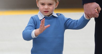Bizarr szokás! György hercegre ugyanazokat a ruhákat adják, mint régen Vilmosra?