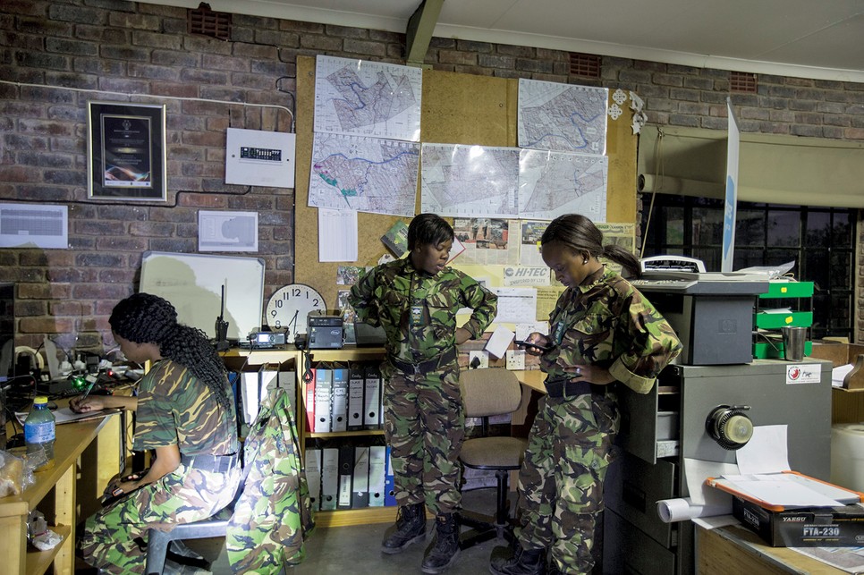 A Fekete Mambák a dél-afrikai természetvédelem hősnői