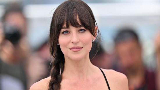 Mindössze 3 komoly kapcsolat volt Dakota Johnson életében: hosszú évekig szerette ezeket a férfiakat
