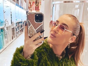 Becca elképesztően csajos szettet választott mára