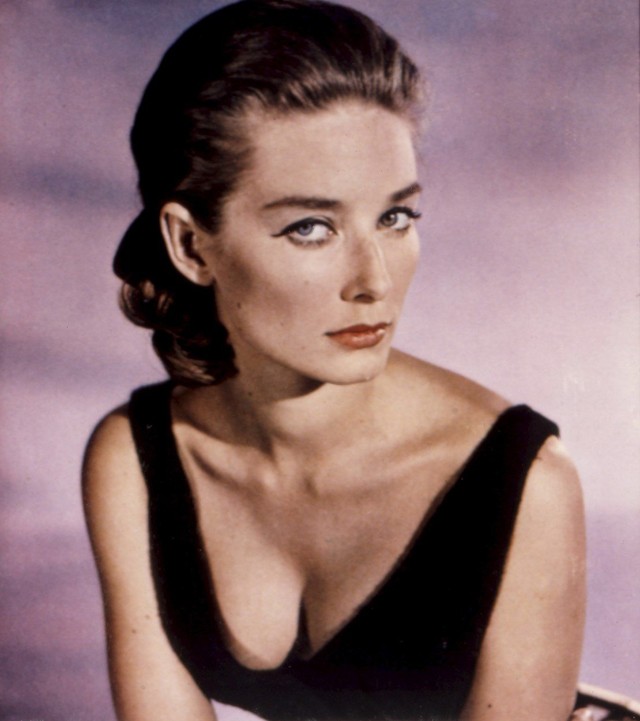Elhunyt a gyönyörű Bond lány, Tania Mallet