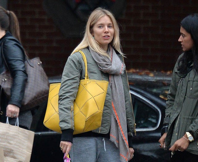 sienna miller, smink nélkül, smink, streetstyle