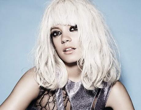 Lily Allen tejfehér démon!