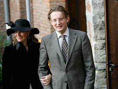 Szomorú hírt jelentett be a palota, hosszú évek után válik a hercegi pár