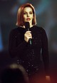 Priscilla Presley 1994-ben a Király emlékére rendezett Elvis: The Tribute című műsor bemutatóján Memphisben