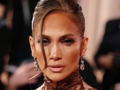 Jennifer Lopez zavarbaejtő dekoltázzsal keltett feltűnést a Golde Globe afterpartiján