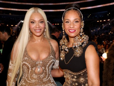 10 lélegzetelállító ruha a Grammy-díjátadóról, ami mellett nem lehet szó nélkül elmenni