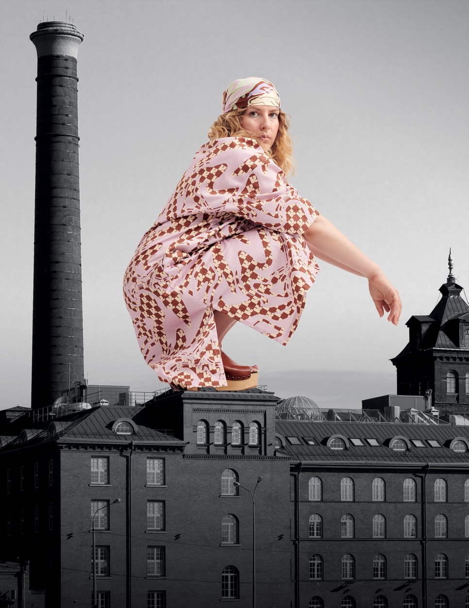 Ruha és kendő KAMAY KO 49 900 Ft, 19 900 Ft | Papucs WEEKEND MAX MARA 87 790 Ft