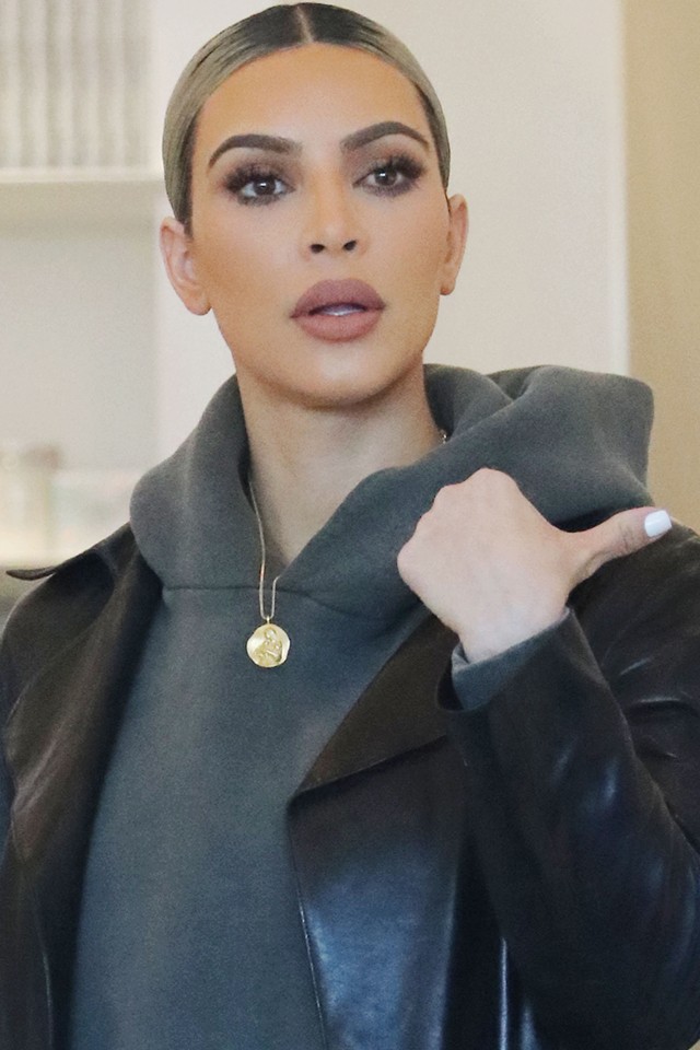 Kim Kardashian szőke