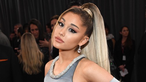 Ariana Grande újraalkotott egy ikonikus Britney Spears szettet