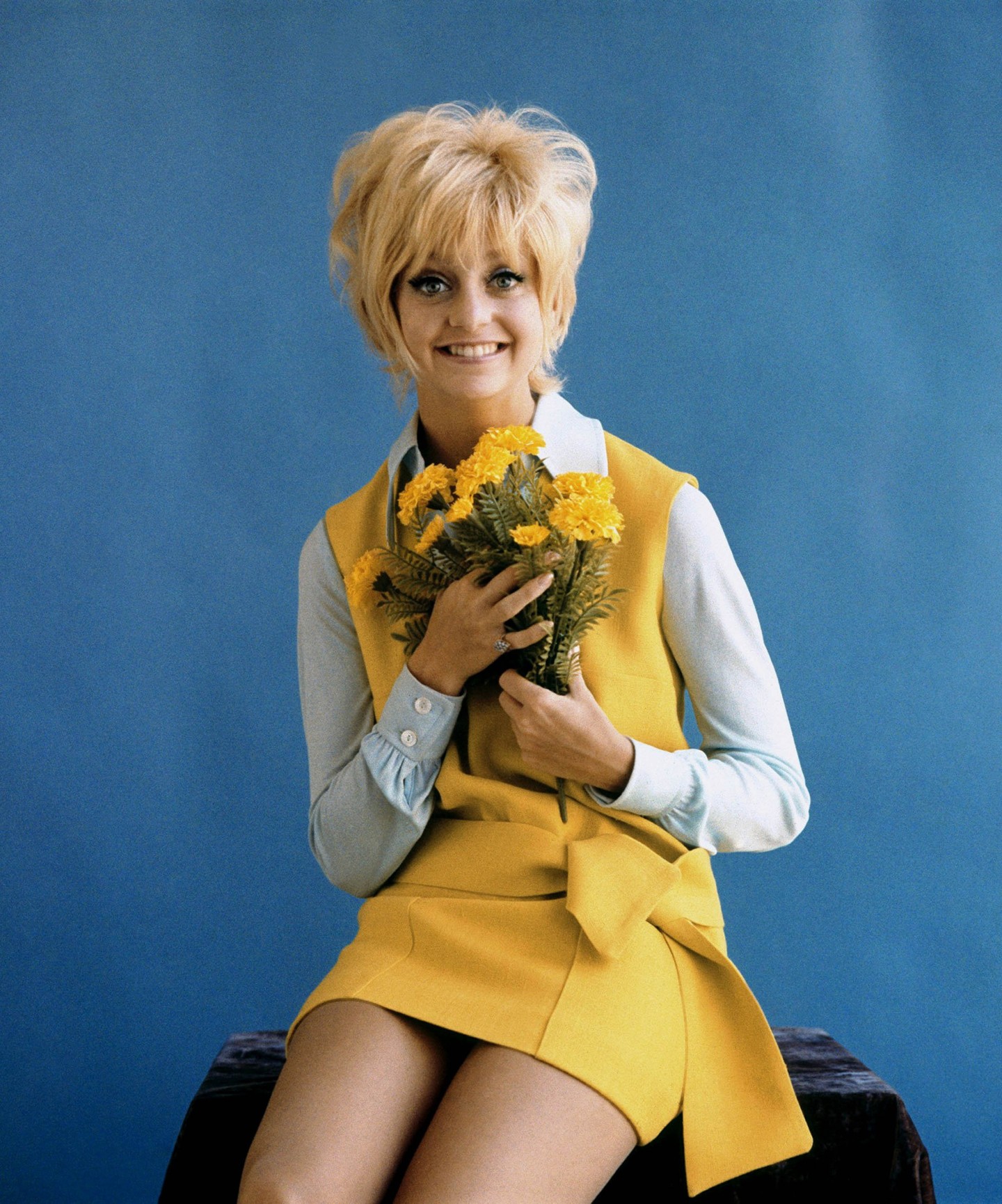 A karrierje akkor indult be igazán, amikor 1969-ben szerepet kapott A kaktusz virága című filmben.